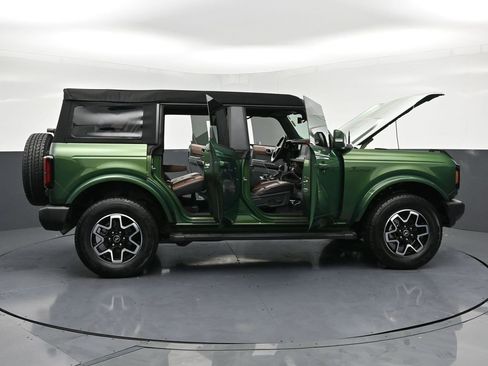 Used 2024 Ford Bronco Outer Banks image 38