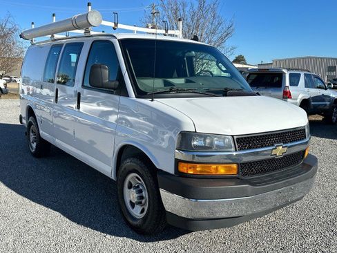 Used 2020 Chevrolet Express 2500 w/ Driver Convenience Package image 5