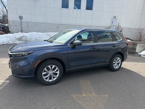 Certified 2023 Honda CR-V LX image 3