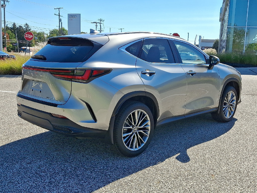 Used 2025 Lexus NX 350h AWD w/ Accessory Package (2T) image 6