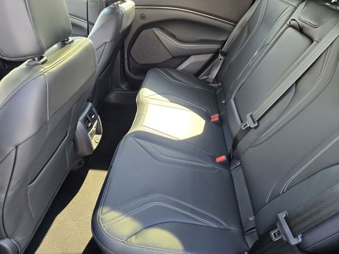 New 2023 Ford Mustang Mach-E Premium image 28