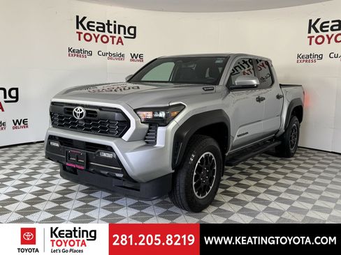 Used 2024 Toyota Tacoma TRD Off-Road w/ TRD Off Road Upgrade Package AWD/4WD image 9