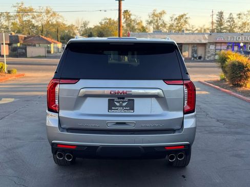 Used 2024 GMC Yukon XL Denali w/ Advanced Technology Package image 5