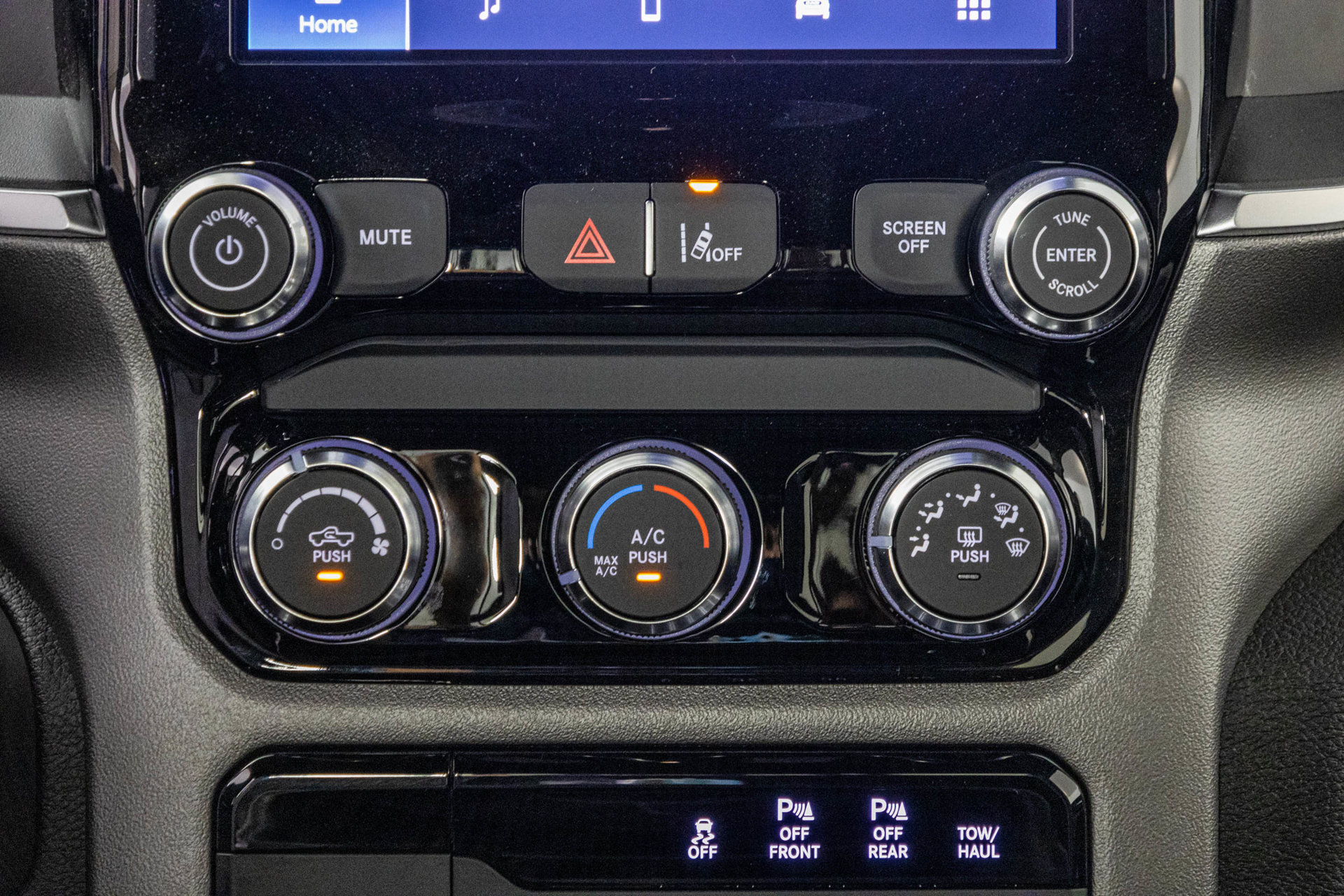 New 2026 RAM 1500 Express AWD/4WD image 23