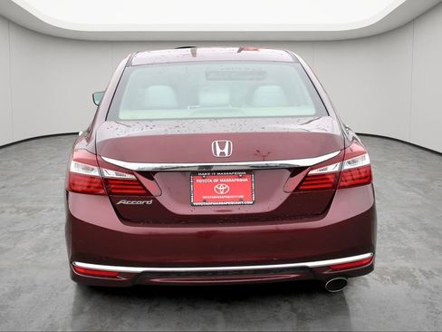 Used 2016 Honda Accord LX image 4