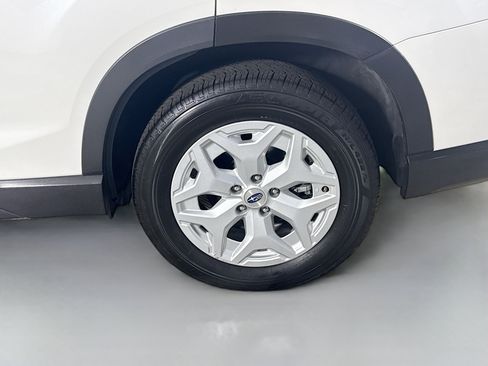 Used 2022 Subaru Forester AWD/4WD image 36
