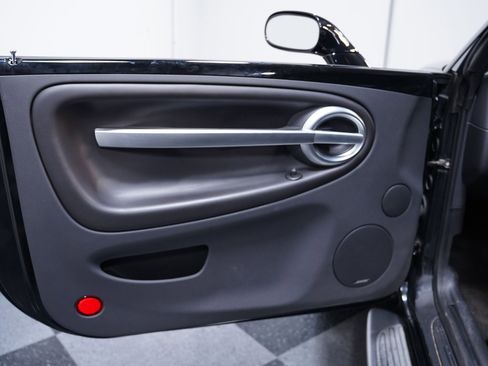 Used 2005 Chevrolet SSR w/ Preferred Equipment Group image 33