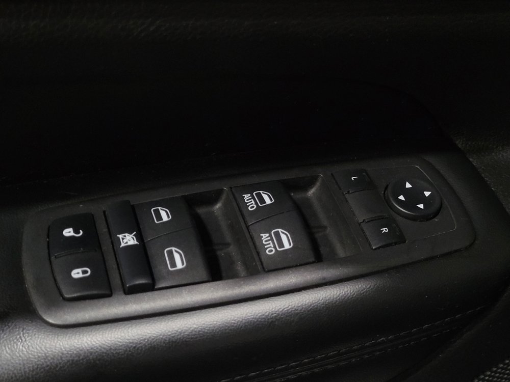 Used 2022 Jeep Grand Cherokee Laredo X AWD/4WD image 27