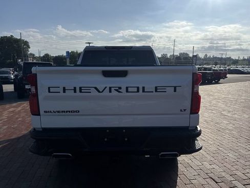 Used 2024 Chevrolet Silverado 1500 LT Trail Boss w/ LT Trail Boss Premium Package AWD/4WD image 13
