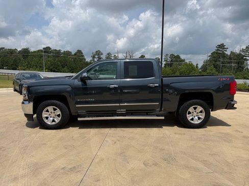 Used 2018 Chevrolet Silverado 1500 LTZ AWD/4WD image 2