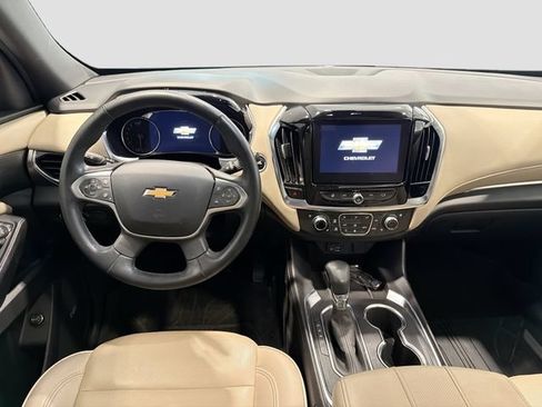 Used 2023 Chevrolet Traverse Premier AWD/4WD image 20