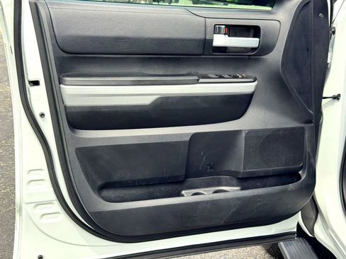 Used 2021 Toyota Tundra SR5 RWD image 15
