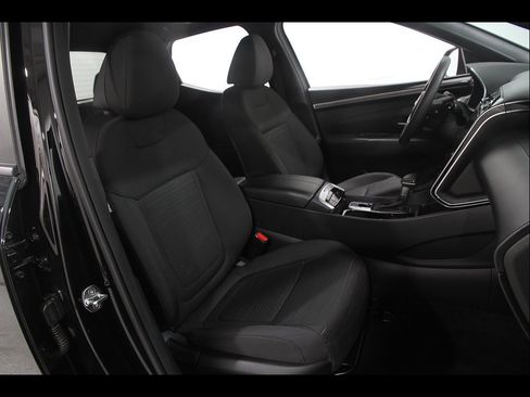 Certified 2024 Hyundai Santa Cruz SEL FWD image 16