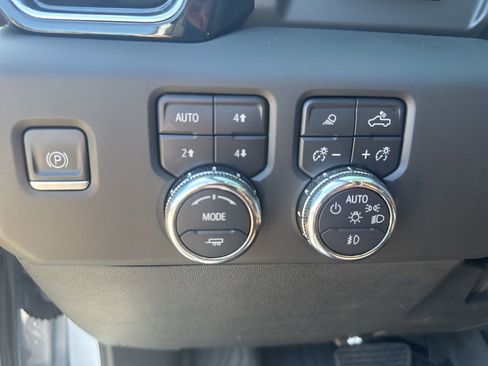 Used 2024 GMC Sierra 2500 Denali Ultimate AWD/4WD image 10