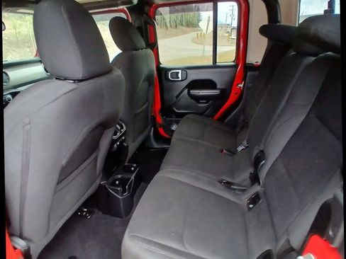 Used 2020 Jeep Gladiator Sport w/ Quick Order Package 24S image 10