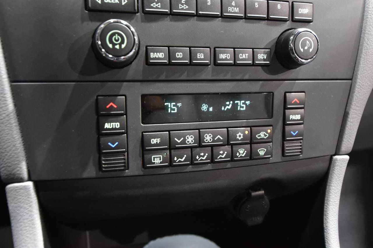 Used 2007 Buick LaCrosse CXS FWD image 17