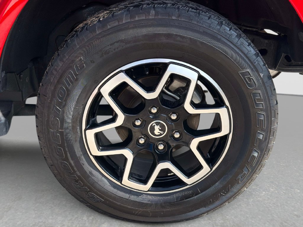 Used 2024 Ford Bronco Outer Banks AWD/4WD image 12