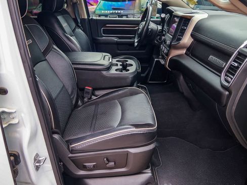 Used 2022 RAM 2500 Laramie AWD/4WD image 16