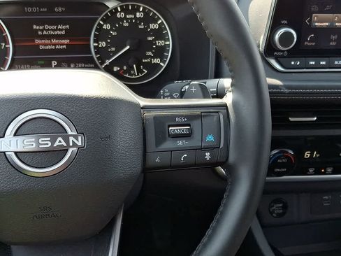 Used 2025 Nissan Rogue SV image 19