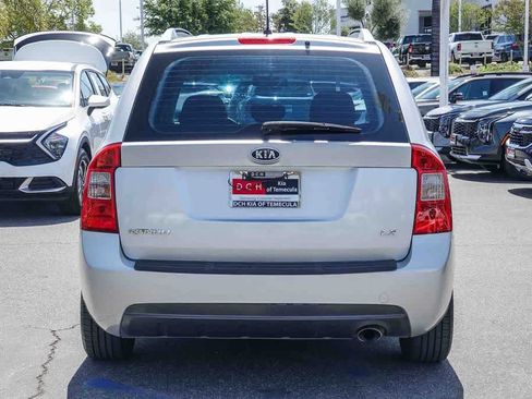 Used 2007 Kia Rondo LX image 5