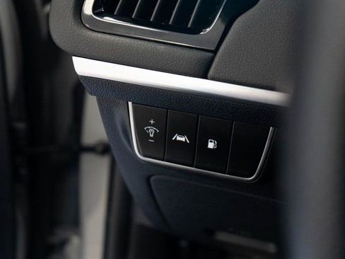 Used 2023 Kia Stinger GT-Line image 24