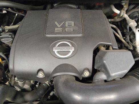 Used 2014 Nissan Titan SV w/ SV Value Truck Package RWD image 30