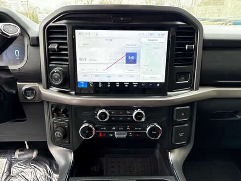 New 2026 Ford F150 XLT w/ Equipment Group 302A MID image 19