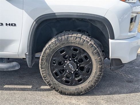 Used 2022 Chevrolet Silverado 2500 LTZ w/ LTZ Plus Package image 12