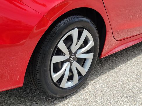 Used 2024 Honda Civic LX image 10