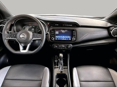 Certified 2024 Nissan Kicks SR w/ SR Premium Package FWD image 14