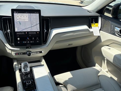 New 2026 Volvo XC60 B5 Ultra w/ Protection Package Premier image 12