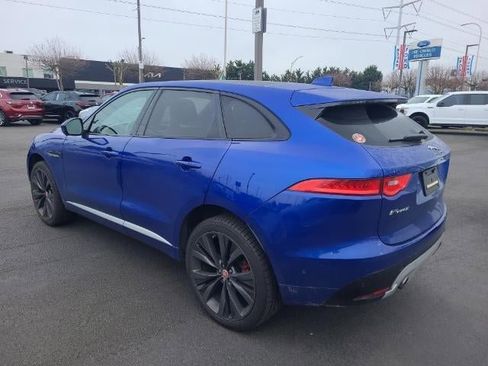 Used 2017 Jaguar F-PACE First Edition image 7