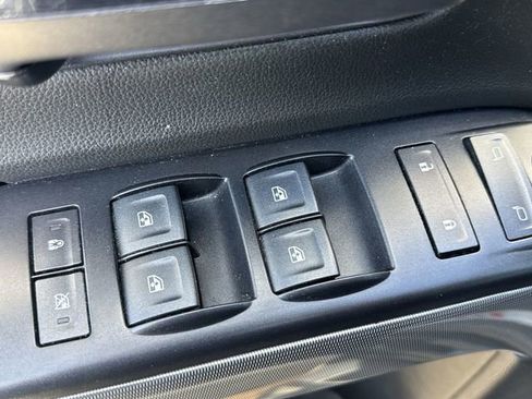 Used 2018 Chevrolet Silverado 1500 LT w/ All Star Edition image 23