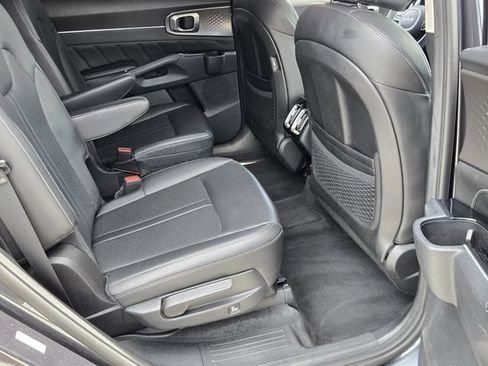 Used 2023 Kia Sorento SX FWD image 15