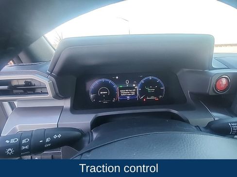 Used 2025 Toyota Tacoma TRD Off-Road image 13