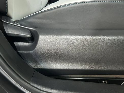 Used 2018 Toyota Prius Four FWD image 46