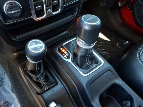 Used 2022 Jeep Gladiator Overland w/ Popular Equipment Package image 31