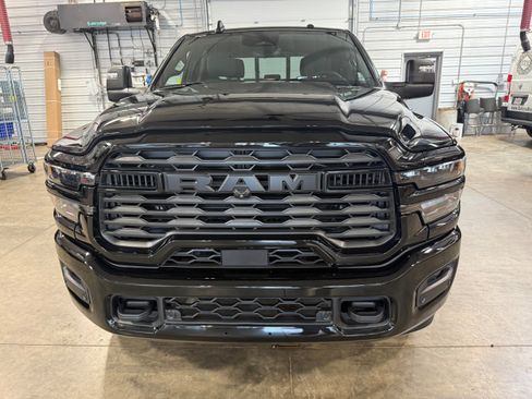 Used 2025 RAM 2500 Big Horn AWD/4WD image 44