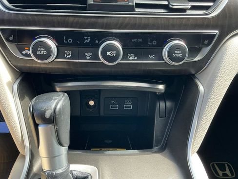Used 2021 Honda Accord EX-L image 23