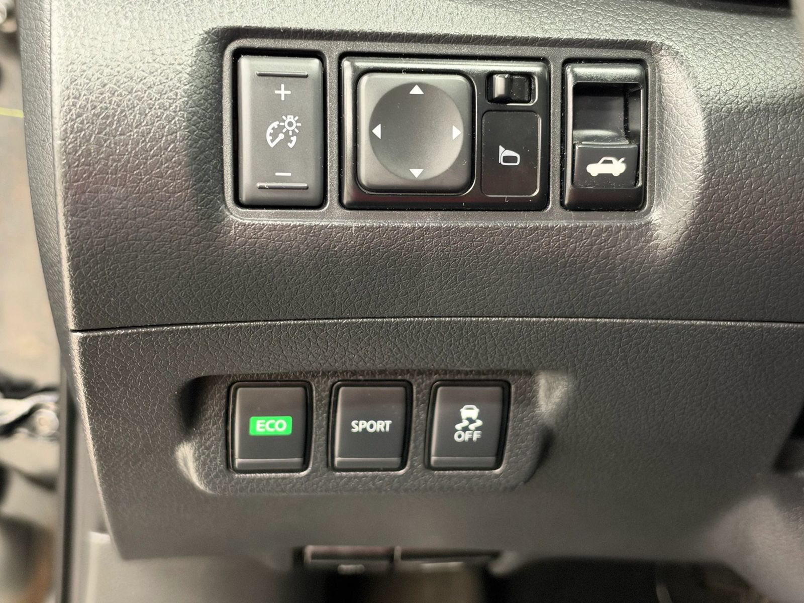 Used 2017 Nissan Sentra SV FWD image 27
