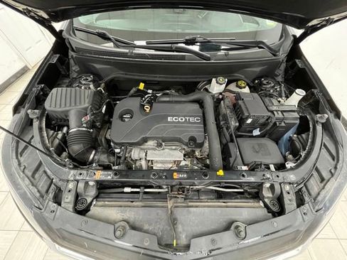 Used 2019 Chevrolet Equinox LT AWD/4WD image 17