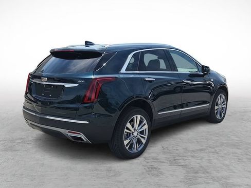 Certified 2025 Cadillac XT5 Premium Luxury w/ Technology Package AWD/4WD image 4
