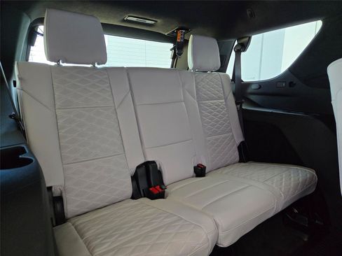 New 2026 Cadillac Escalade Platinum Sport w/ LPO, ONYX Package AWD/4WD image 33