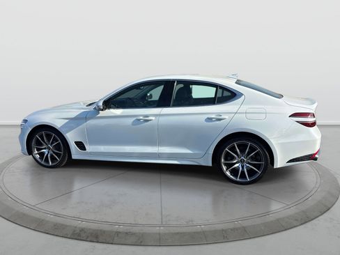 Used 2022 Genesis G70 3.3T AWD/4WD image 2