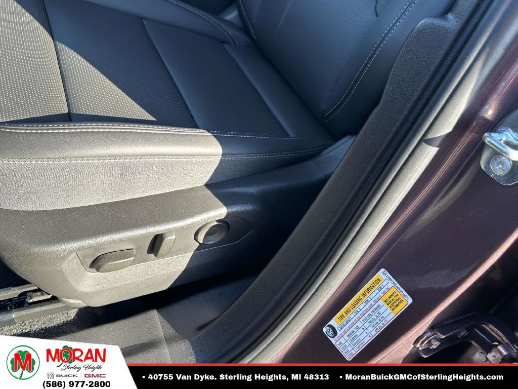 Certified 2024 Buick Envision Preferred AWD/4WD image 18