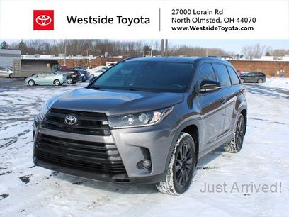 Used 2019 Toyota Highlander SE