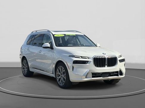 Used 2023 BMW X7 xDrive40i w/ Premium Package AWD/4WD image 1