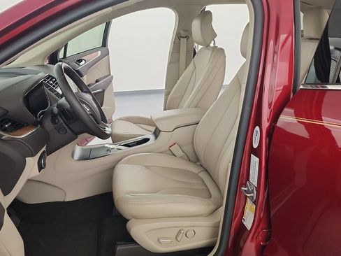 Used 2019 Lincoln MKC Select w/ Select Plus Package AWD/4WD image 14