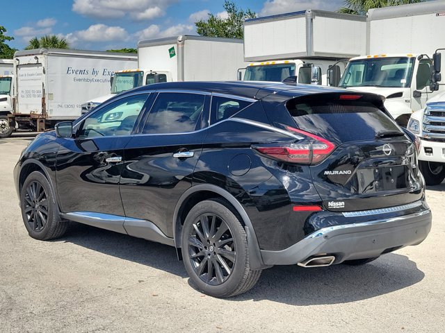 Used 2024 Nissan Murano SL FWD image 2