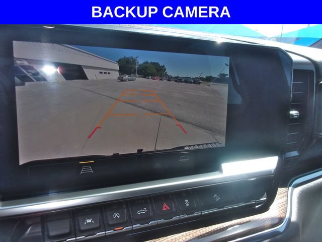 Used 2022 Chevrolet Silverado 1500 LT Trail Boss AWD/4WD image 4
